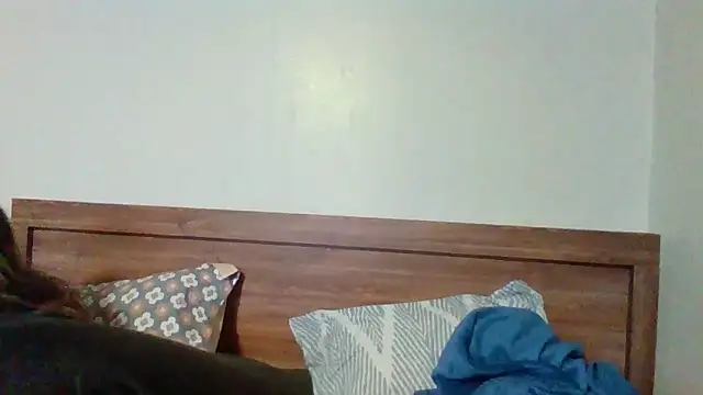 Snapshot of Baby_Mon chatting on October 13, 2025, 5:29 am Baby Mon online show from October 13, 2025, 5:29 am