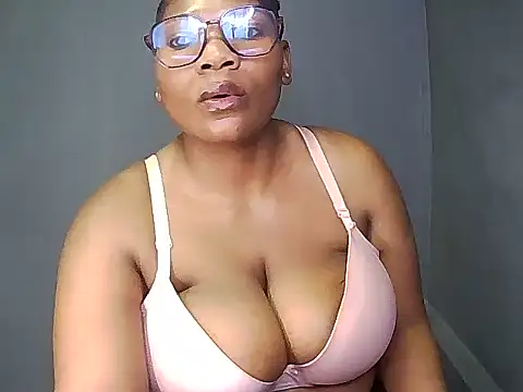 Snapshot of _Busty101_ chatting on September 9, 2025, 12:15 pm Busty101 online show from September 9, 2025, 12:15 pm