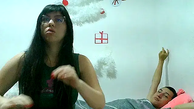 lareinalareinadelanal online show from December 18, 2025, 9:04 am