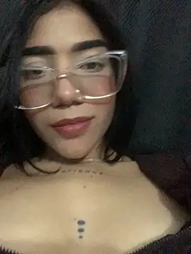 Snapshot of ElaRose_12 chatting on October 27, 2025, 5:50 pm ElaRose 12 online show from October 27, 2025, 5:50 pm