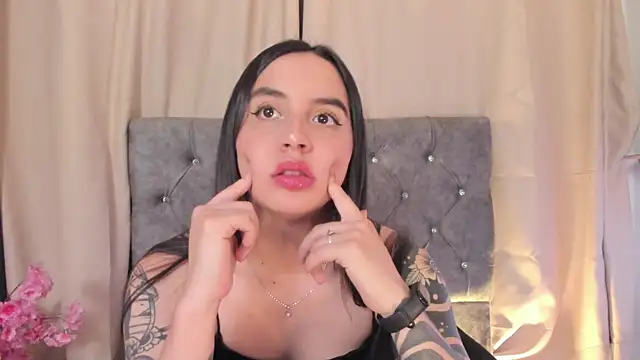 kaylee lee online show from December 22, 2025, 5:04 am