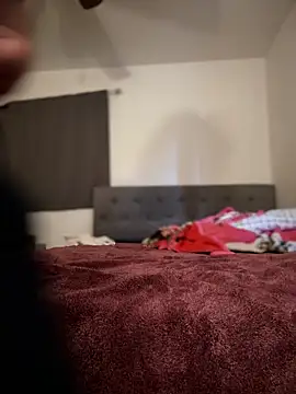 Snapshot of himNIGuys chatting on September 17, 2025, 10:22 pm himNIGuys online show from September 17, 2025, 10:22 pm