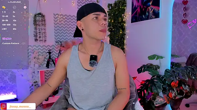 jhosepMoreno online show from April 4, 2026, 2:36 pm