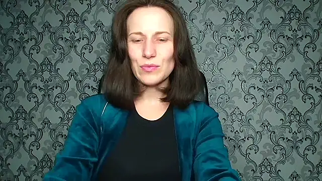 Snapshot of Kelly_Kisss chatting on February 4, 2026, 12:11 pm Kelly Kisss online show from February 4, 2026, 12:11 pm