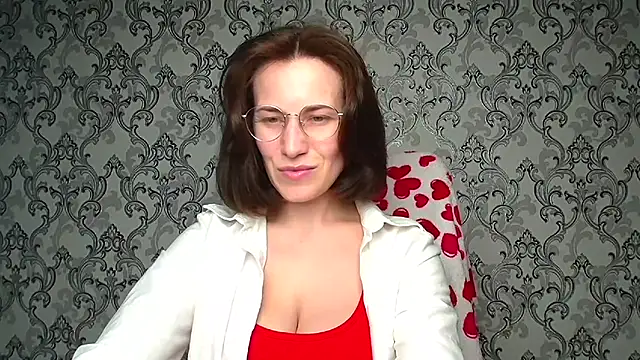 Kelly Kisss online show from April 8, 2026, 11:10 am