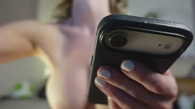 Snapshot of Taylorlove303 chatting on March 22, 2026, 10:18 am Taylorlove303 online show from March 22, 2026, 10:18 am