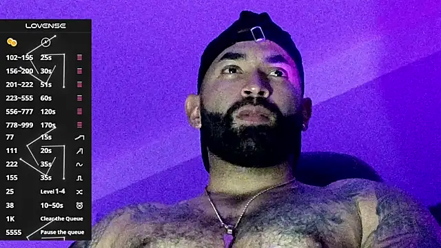 Max-prada online show from February 20, 2026, 2:19 am