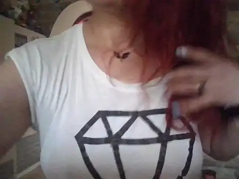 princess-Red online show from May 23, 2026, 3:38 pm