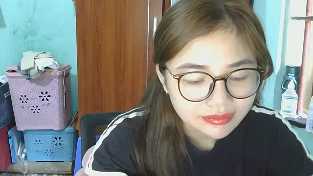 Uhem112 online show from October 15, 2025, 12:55 am