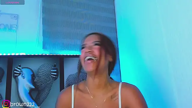  naomibrown  online show from February 5, 2026, 4:28 am