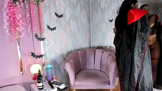 EmmaWilliam1 online show from November 1, 2025, 4:36 am