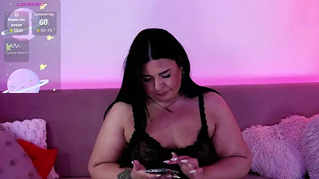 oliviathea online show from November 28, 2025, 1:41 am