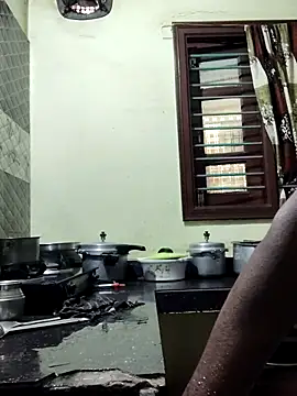 papukurty online show from January 6, 2026, 5:44 am