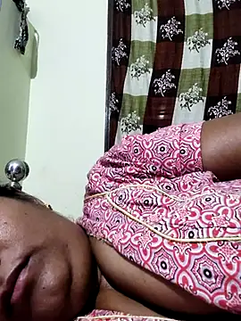 Snapshot of papukurty chatting on April 30, 2026, 8:26 pm papukurty online show from April 30, 2026, 8:26 pm