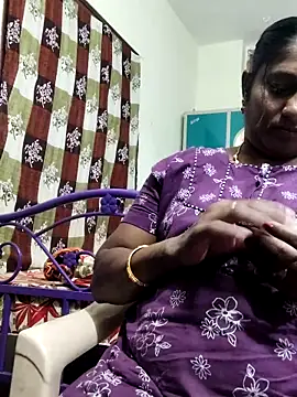 Snapshot of papukurty chatting on May 17, 2026, 12:56 pm papukurty online show from May 17, 2026, 12:56 pm