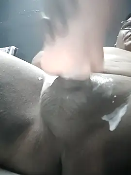 Teddybrocshow0011 online show from September 9, 2025, 4:06 pm