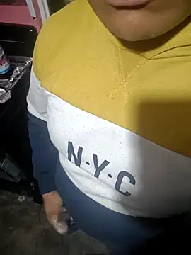 Teddybrocshow0011 online show from November 15, 2025, 12:02 pm