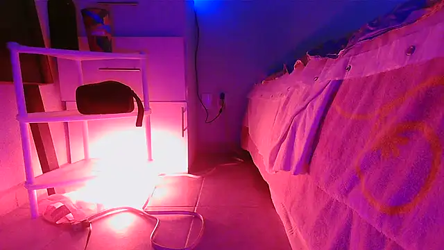 SatiroyNinfa online show from March 30, 2026, 10:33 pm