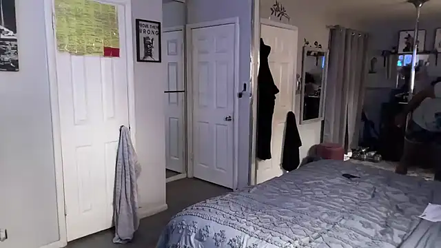 Snapshot of sexyred77713 chatting on February 20, 2026, 9:15 pm sexyred77713 online show from February 20, 2026, 9:15 pm