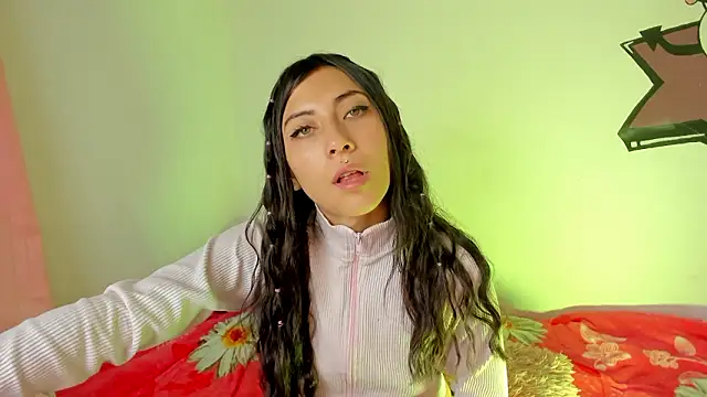 Alanaloiiss  online show from February 6, 2026, 8:34 pm