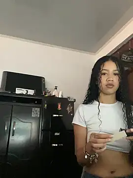 jadee8 online show from February 12, 2026, 6:36 pm