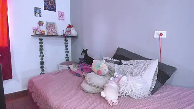 Emmantho online show from October 1, 2025, 5:08 pm