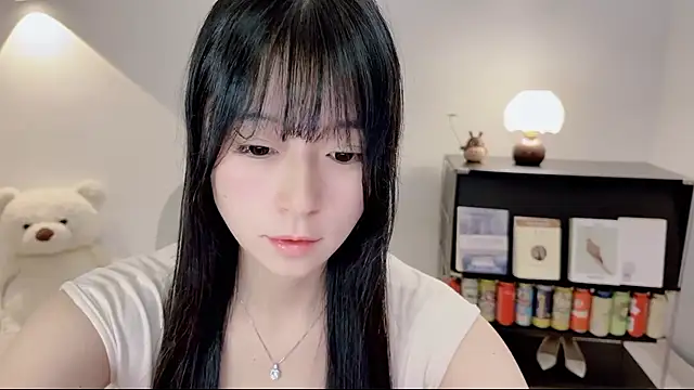 Onechestnut online show from June 27, 2026, 12:44 pm