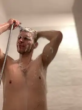 macho1347 online show from November 7, 2025, 4:01 am