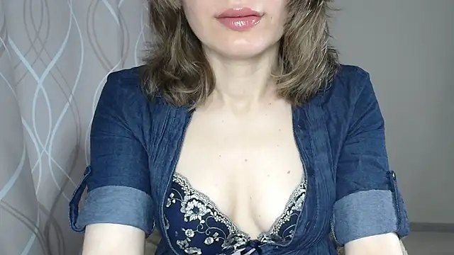 Snapshot of miss__Sophie chatting on July 7, 2026, 6:47 am miss Sophie online show from July 7, 2026, 6:47 am