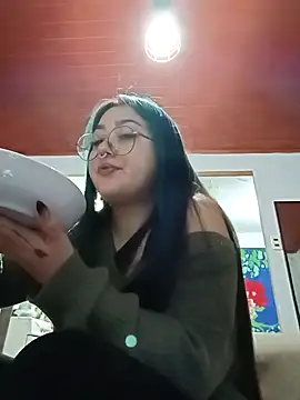 Snapshot of Dulcedeanis chatting on September 14, 2025, 2:33 am Dulcedeanis online show from September 14, 2025, 2:33 am