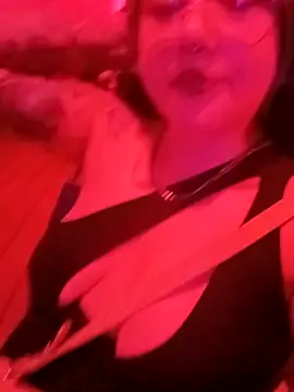 Snapshot of Dulcedeanis chatting on November 6, 2025, 3:18 am Dulcedeanis online show from November 6, 2025, 3:18 am