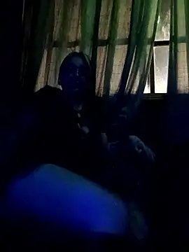 Snapshot of Dulcedeanis chatting on January 15, 2026, 6:40 am Dulcedeanis online show from January 15, 2026, 6:40 am