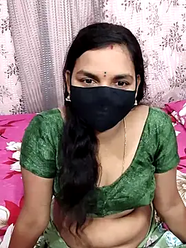 Snapshot of Lalitha-1995 chatting on October 3, 2025, 6:05 pm Lalitha-1995 online show from October 3, 2025, 6:05 pm