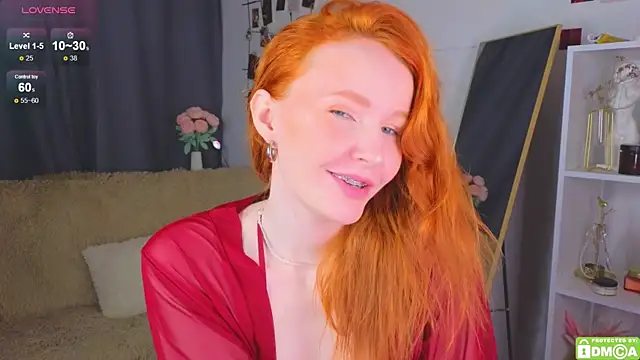 JoyceJones online show from September 20, 2025, 7:15 pm