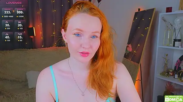 JoyceJones online show from February 1, 2026, 8:29 pm