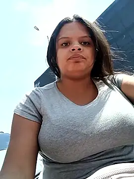 Snapshot of luluboobs9 chatting on February 10, 2026, 4:00 pm luluboobs9 online show from February 10, 2026, 4:00 pm