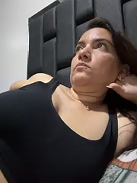 sweetdulcexxx online show from March 23, 2026, 11:09 pm