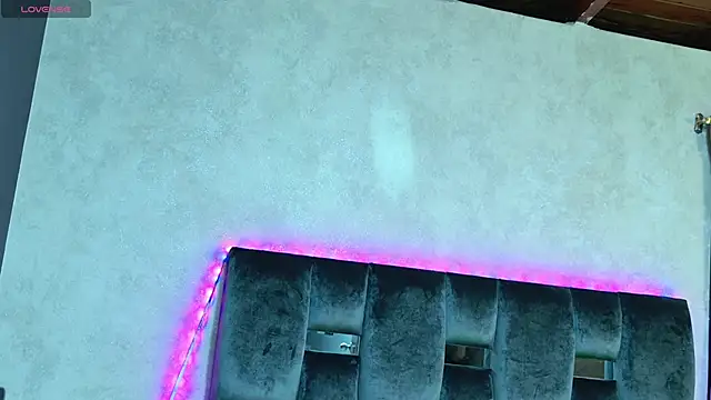 Taurito    online show from October 13, 2025, 6:13 am