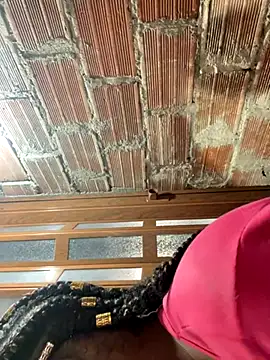 britanyxxs online show from November 30, 2025, 1:37 pm