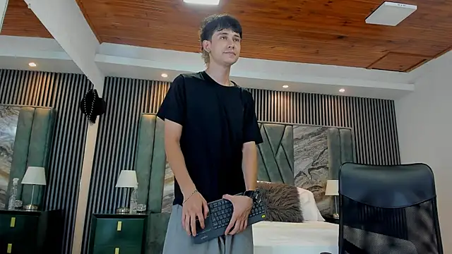 Michael blue online show from October 23, 2025, 7:45 pm