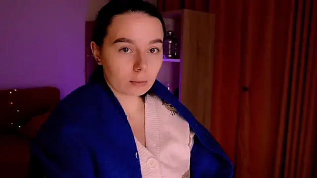 Snapshot of Di_na_Bell chatting on February 3, 2026, 1:38 pm Di na Bell online show from February 3, 2026, 1:38 pm