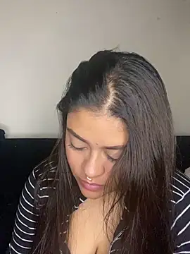 Snapshot of NattashaMore_0719 chatting on October 16, 2025, 4:24 am NattashaMore 0719 online show from October 16, 2025, 4:24 am