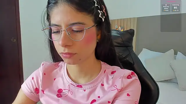 carlina 15 online show from April 4, 2026, 12:35 pm