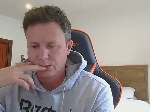 TroyDieselXXX online show from November 16, 2025, 12:00 pm