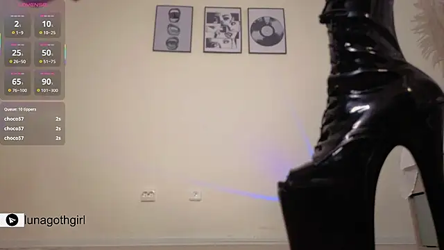 Snapshot of IamLuna2006 chatting on March 21, 2026, 8:19 am IamLuna2006 online show from March 21, 2026, 8:19 am