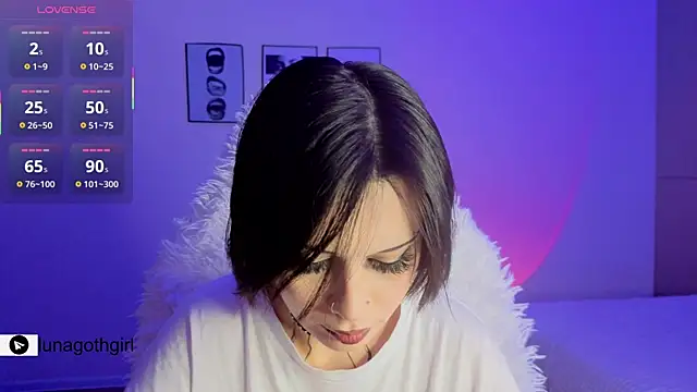 Snapshot of IamLuna2006 chatting on April 4, 2026, 5:16 am IamLuna2006 online show from April 4, 2026, 5:16 am