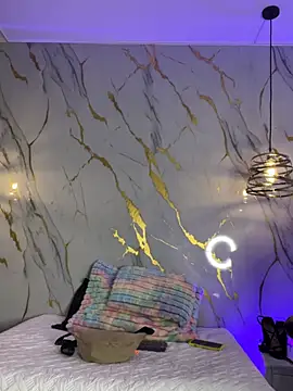 Scaarlettfox online show from April 7, 2026, 7:25 pm