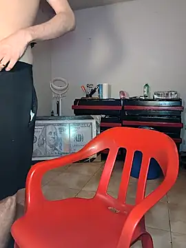 Snapshot of bigcockwhite777 chatting on October 14, 2025, 10:21 pm bigcockwhite777 online show from October 14, 2025, 10:21 pm