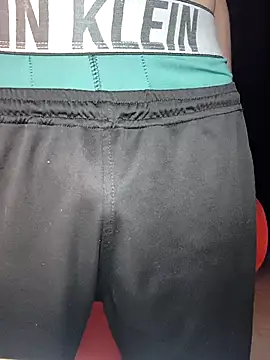 Snapshot of bigcockwhite777 chatting on October 16, 2025, 5:36 pm bigcockwhite777 online show from October 16, 2025, 5:36 pm