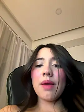 Michelle Zoe online show from November 27, 2025, 1:51 am